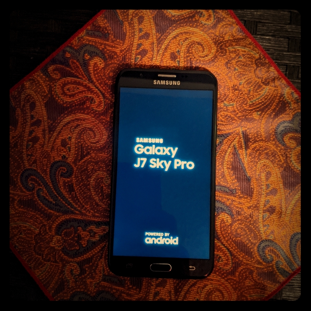 Samsung unlocked cell phone